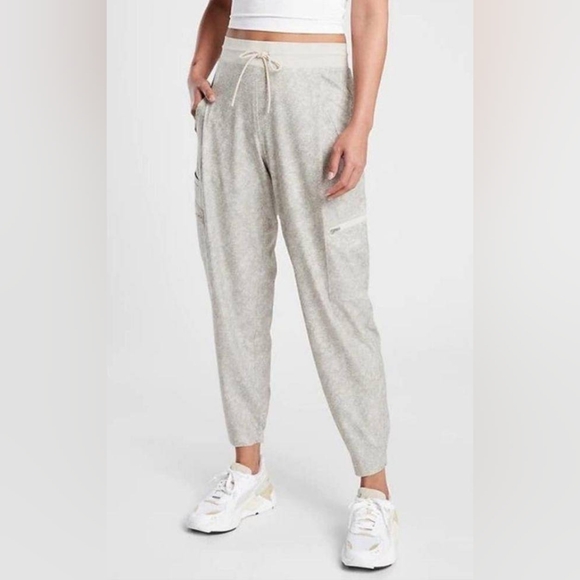 Athleta Pants - Athleta Venture Printed Pant Viper Grey Joggers Women's Plus Size 26 NWT